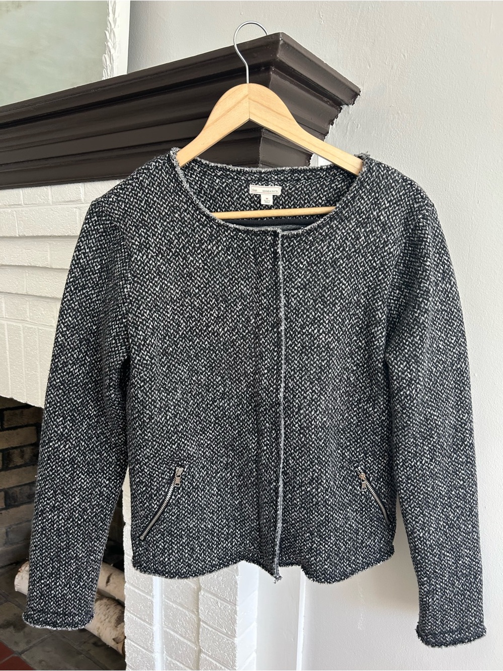 GAP Black & White Tweed Zip-Pocket Cardigan